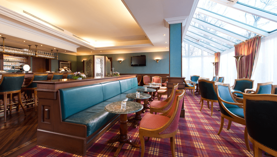 Nehmen_Sie_eine_Drink_im_Hotel_Schlosspark